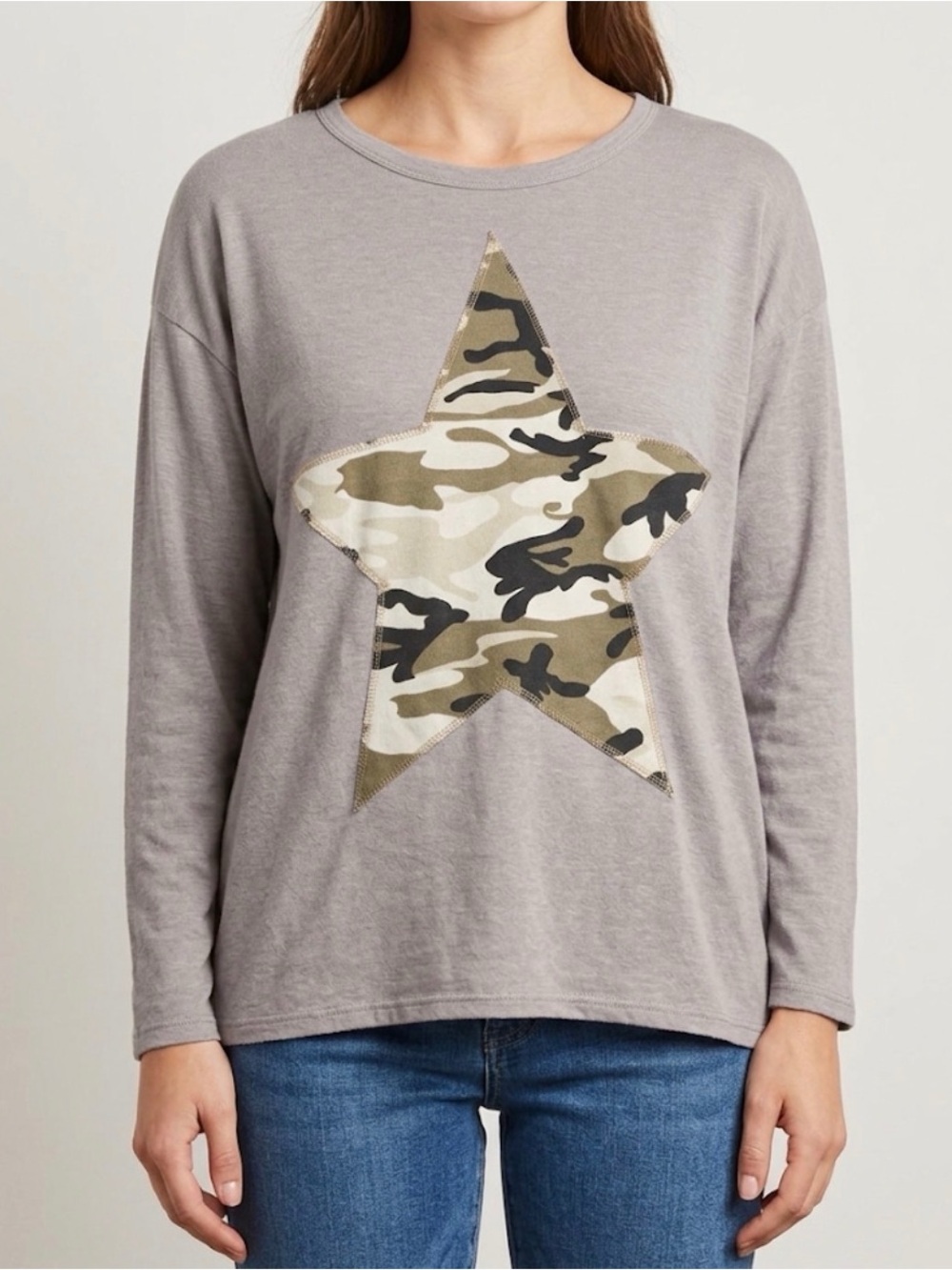 Hopely Longsleeve Tee With Camo Star